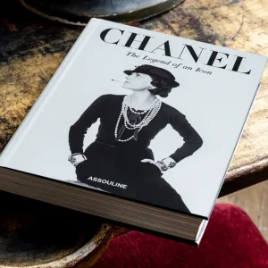 Chanel : The Legend of an Icon